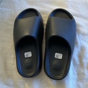 Yeezy Slides Onyx